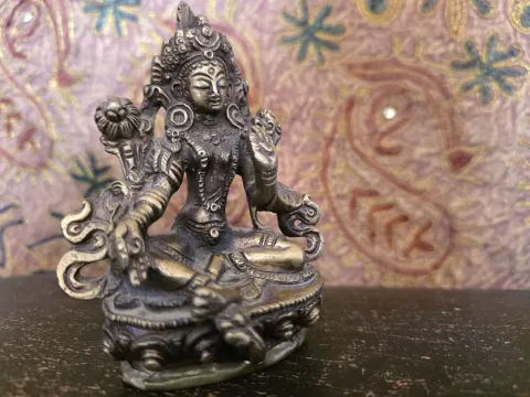 Einrichtungstipp: Buddha-Statuen strahlen Ruhe und Frieden aus